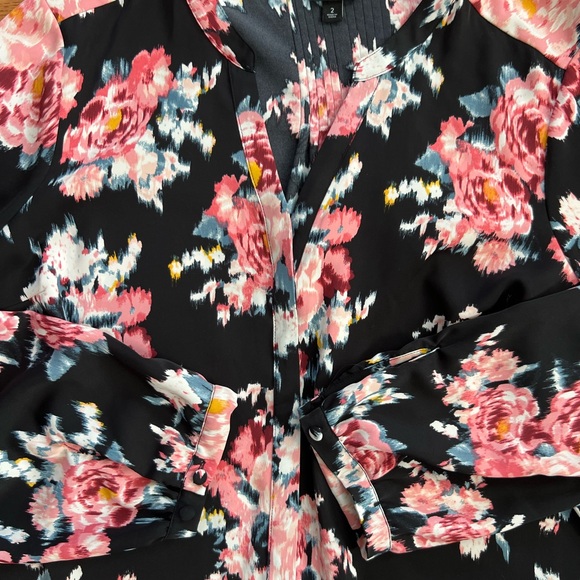 Torrid blouse studio crepe de chime button front long sleeve size 2XL - Picture 2 of 3